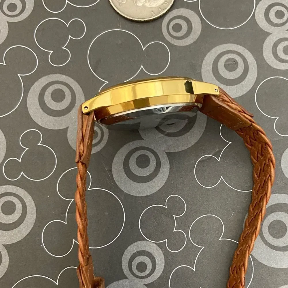 Vintage Disney Pocahontas Musical Swiss Quartz Watch Plays “Colors of the Wind” - Picture 12 of 16